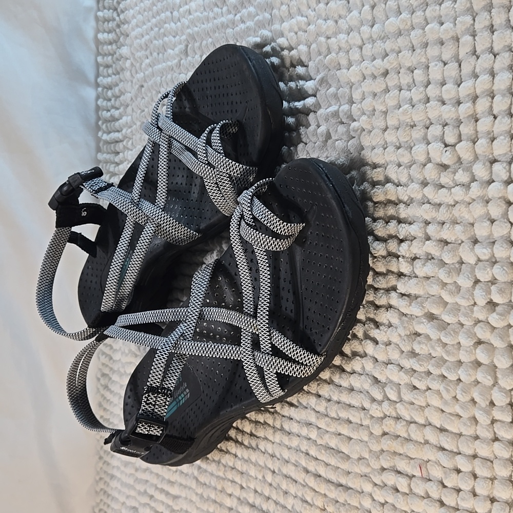 Skechers Reggae Positive Space Women's Strappy Sandals size 8